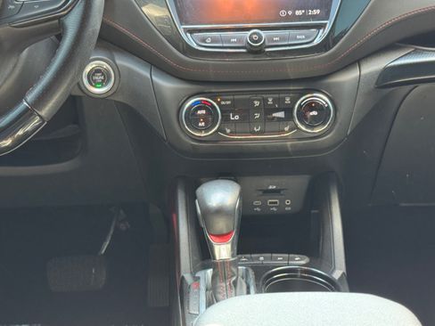 Used 2021 Chevrolet TrailBlazer RS w/ Sun and Liftgate Package FWD image 15