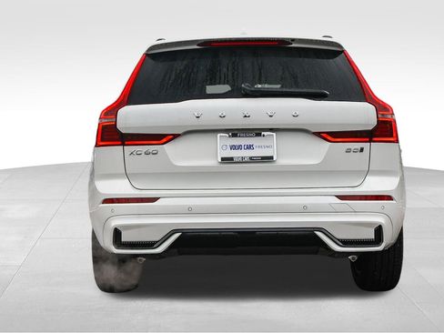 New 2026 Volvo XC60 B5 Core w/ Climate Package image 6