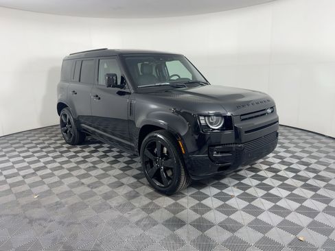 New 2026 Land Rover Defender 110 X-Dynamic SE image 8