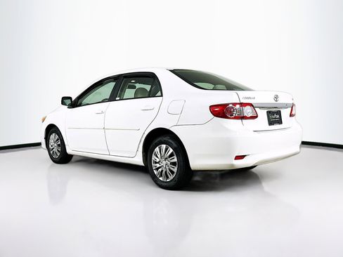 Used 2011 Toyota Corolla LE FWD image 5