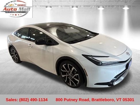 Used 2024 Toyota Prius Prime image 7
