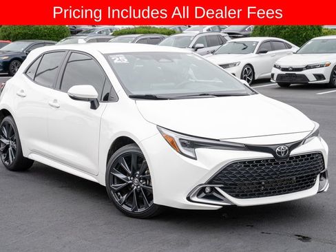 Certified 2025 Toyota Corolla XSE FWD image 1