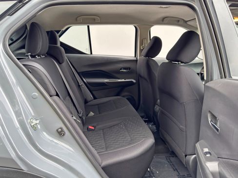 Used 2023 Nissan Kicks SV FWD image 32