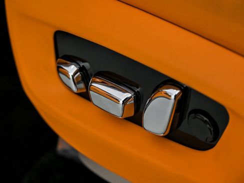 Used 2025 Rolls-Royce Cullinan image 27