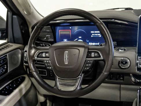 Used 2020 Lincoln Navigator L Black Label AWD/4WD image 9
