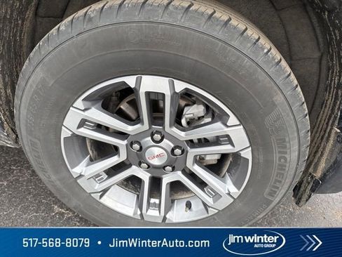 Used 2025 GMC Terrain Elevation image 3