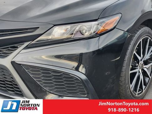 Used 2024 Toyota Camry SE w/ Cold Weather Package image 11