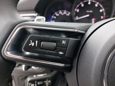 New 2026 Porsche Macan image 19