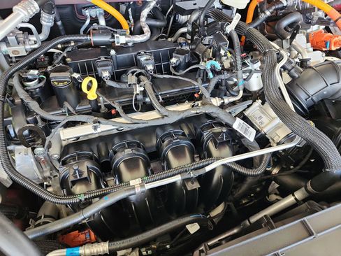 New 2025 Ford Escape PHEV w/ PHEV Premium Package image 21