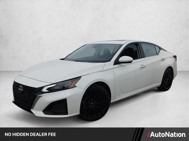 Used 2025 Nissan Altima 2.5 SV w/ SV Special Edition Package FWD image 1