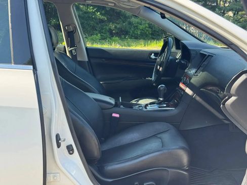 Used 2010 INFINITI G37 x Sedan w/ Premium Pkg AWD/4WD image 26