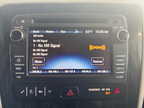 Used 2015 Chevrolet Traverse LT w/ Style and Technology Package image 15