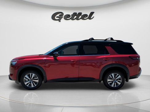 Certified 2024 Nissan Pathfinder SL FWD image 8