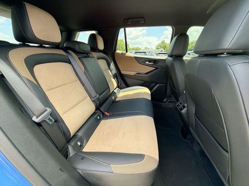 Used 2025 Chevrolet Equinox ACTIV w/ Safety and Technology Package image 30