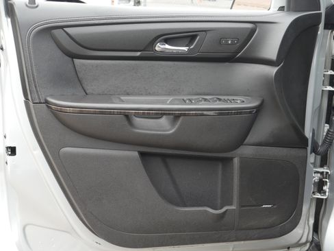 Used 2013 GMC Acadia SLT image 37