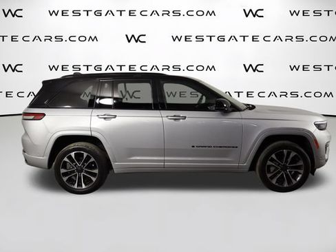 Used 2025 Jeep Grand Cherokee Summit AWD/4WD image 62