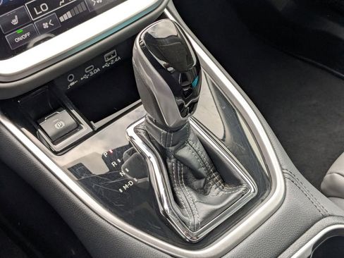 Used 2025 Subaru Outback Onyx Edition AWD/4WD image 18