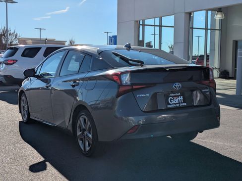 Used 2019 Toyota Prius XLE image 8