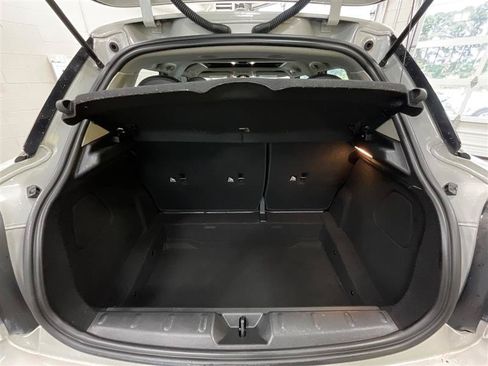 Used 2021 MINI Cooper 4-Door Hardtop w/ Premium Package FWD image 25