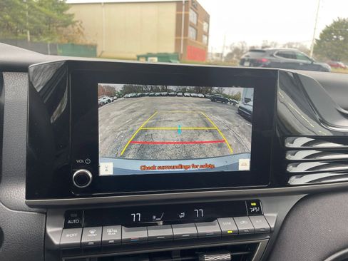 Used 2025 Toyota Camry LE image 17