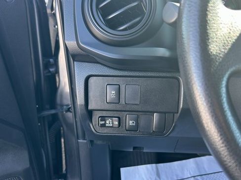 Used 2021 Toyota Tacoma SR image 21