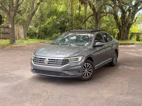 Used 2019 Volkswagen Jetta SEL FWD image 1