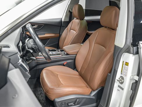 Used 2022 Audi Q8 Premium Plus image 16