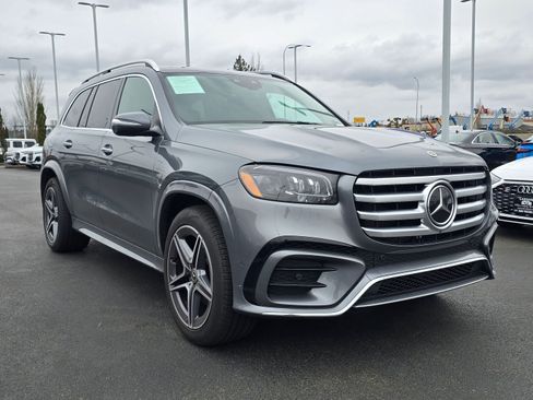 Used 2024 Mercedes-Benz GLS 450 4MATIC image 8