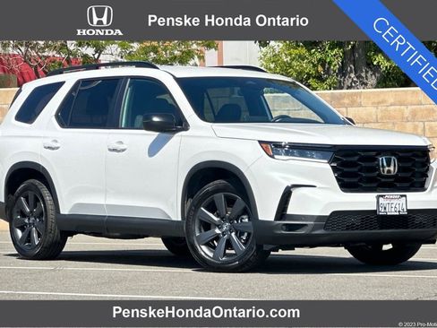 Certified 2025 Honda Pilot Sport image 1