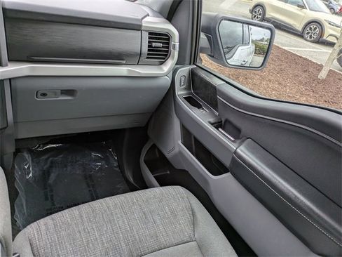 Certified 2022 Ford F150 XLT w/ Equipment Group 302A High image 17