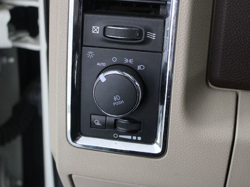 Used 2018 RAM 2500 Longhorn w/ Longhorn Southfork Package image 39