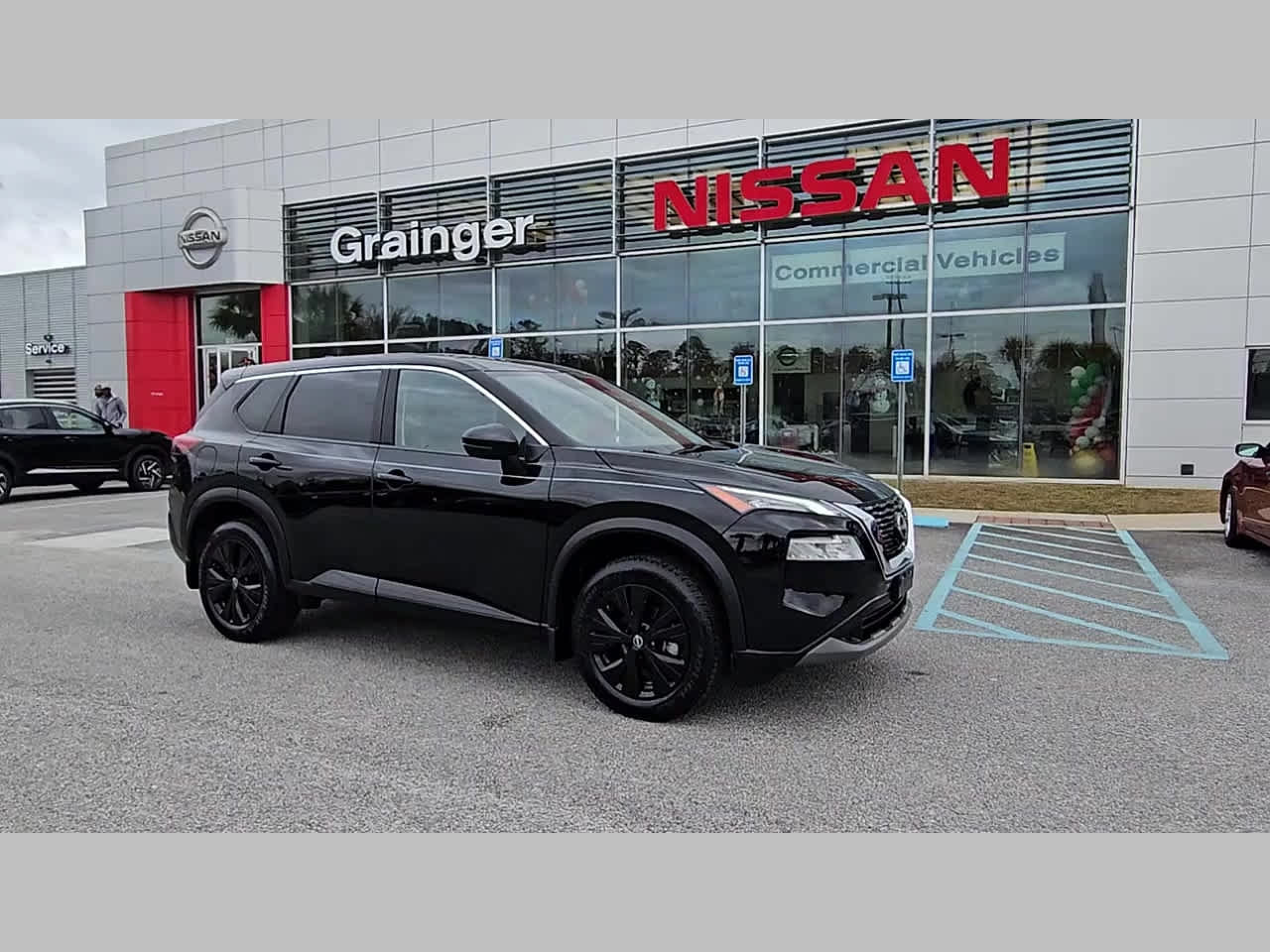 Used 2023 Nissan Rogue SV AWD/4WD image 17
