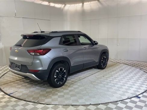 Used 2023 Chevrolet TrailBlazer LT w/ Convenience Package image 8