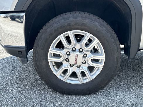 Used 2022 GMC Sierra 2500 SLT image 11