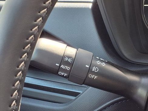 Certified 2025 Subaru Forester Premium AWD/4WD image 13