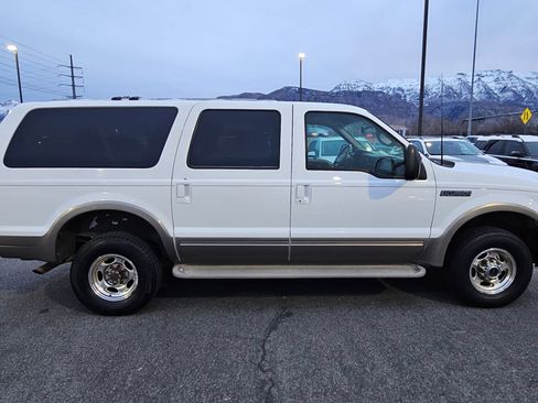 Used 2001 Ford Excursion Limited image 2