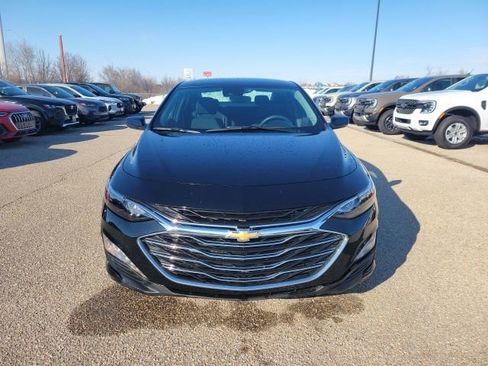 Used 2025 Chevrolet Malibu LT image 16