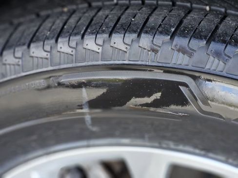 Used 2024 Chevrolet Equinox LT image 11