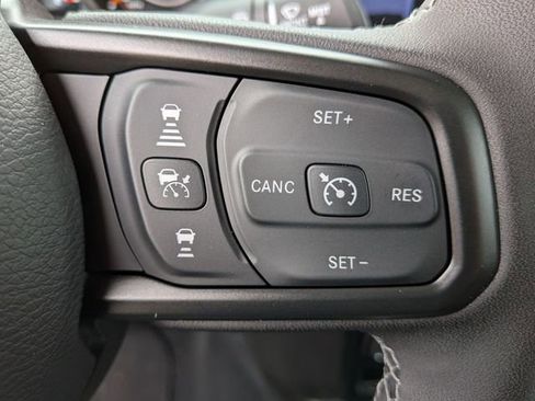 New 2025 Jeep Gladiator Sport image 18