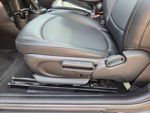 Used 2017 MINI Cooper 2-Door Hardtop FWD image 12
