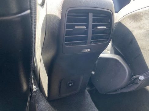 Used 2023 Ford Escape Platinum image 17