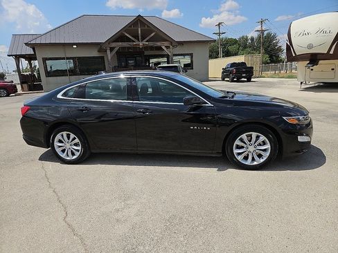 Used 2025 Chevrolet Malibu LT FWD image 9