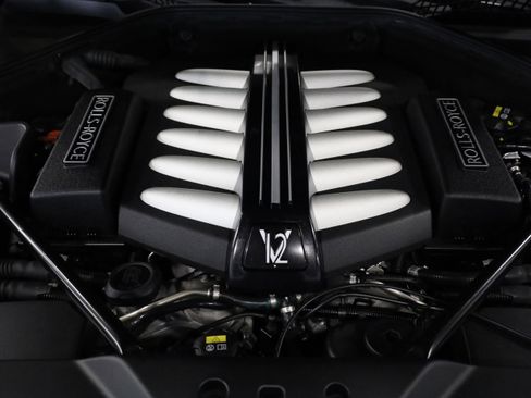 Used 2017 Rolls-Royce Ghost image 47