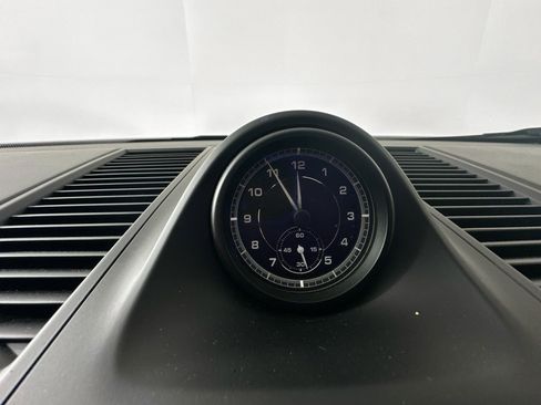 Certified 2022 Porsche Macan S image 24