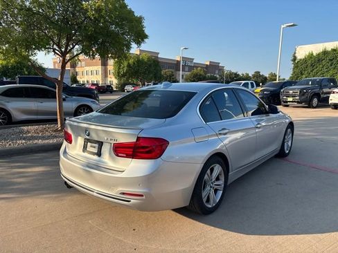 Used 2017 BMW 330i Sedan RWD image 5