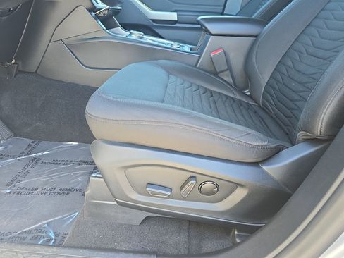 Used 2021 Ford Explorer XLT image 26