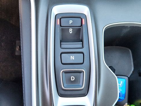 Used 2018 Honda Accord Touring image 13