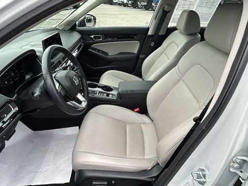 Used 2024 Honda Civic Touring image 17