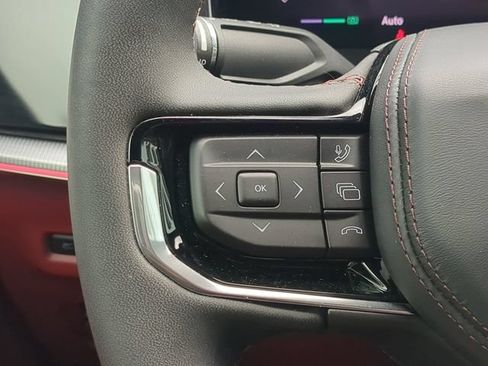 Used 2024 Jeep Wagoneer Launch Edition AWD/4WD image 32