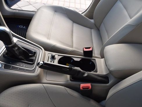 Used 2015 Volkswagen Golf TDI SE w/ Lighting Package FWD image 56